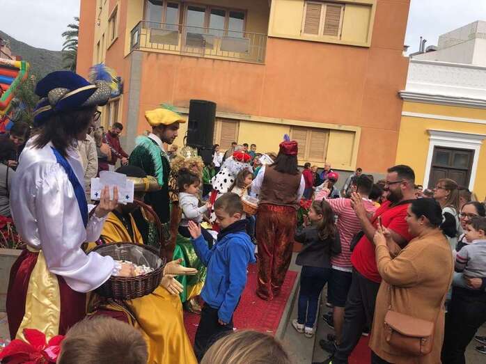 Imagen del recibimiento a los Reyes Magos en Valsequillo (Foto TA)